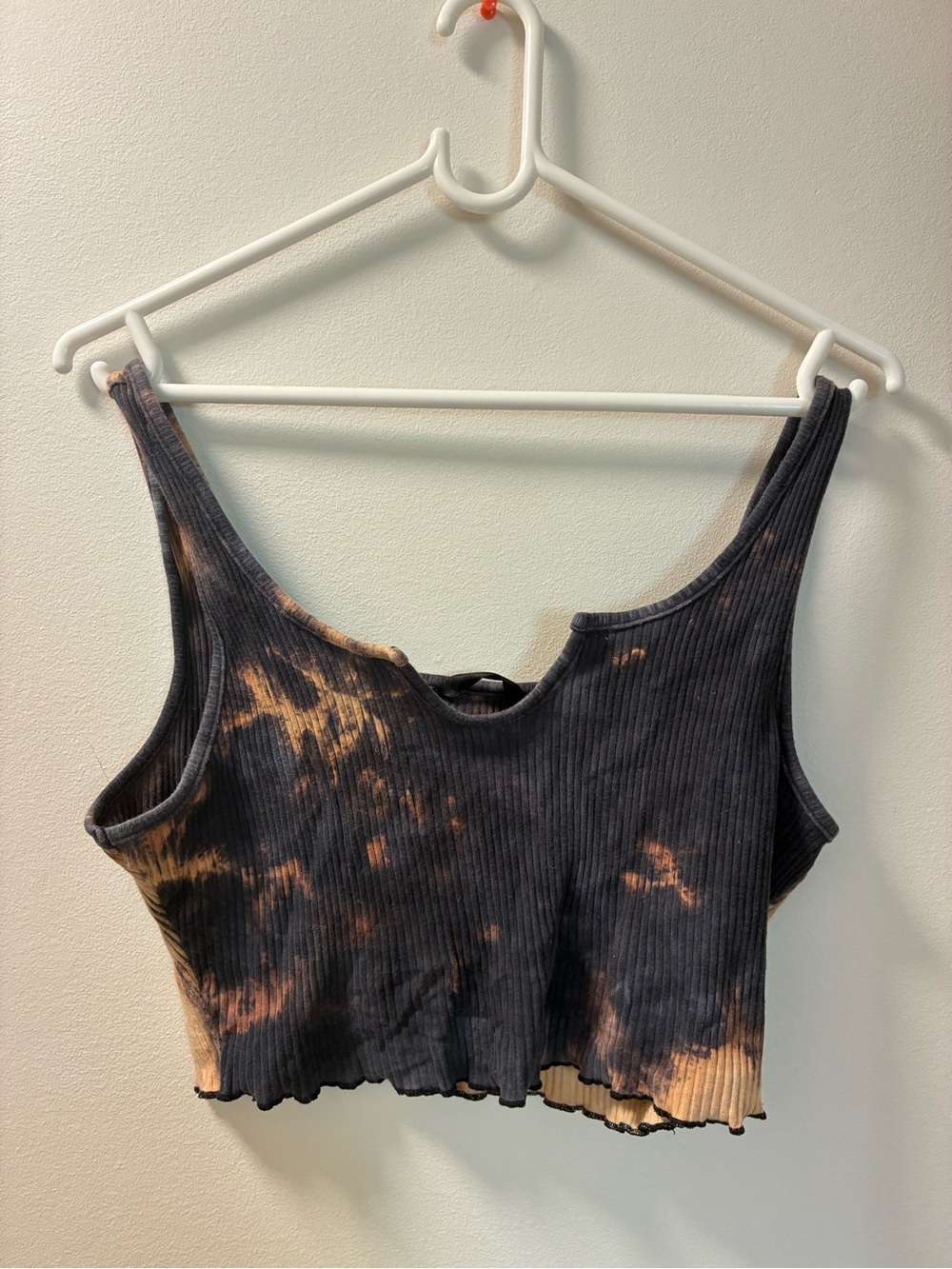 Black bleached crop